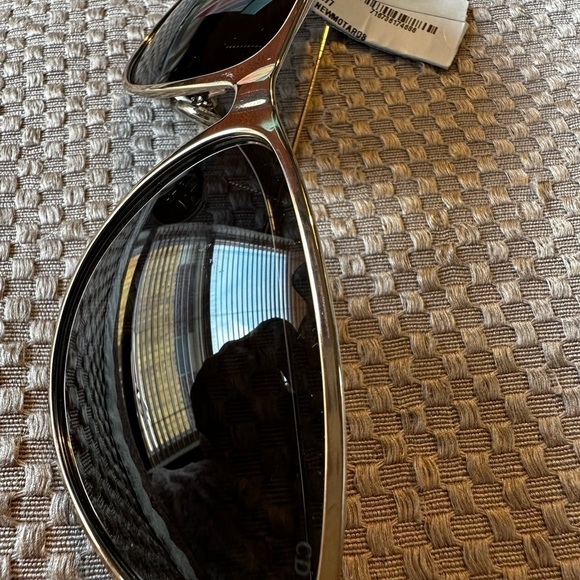 CHRISTIAN DIOR sunglasses
Model NEW MOTARD J5G / IR Gold 
UV400 Oversized NWT main image 8